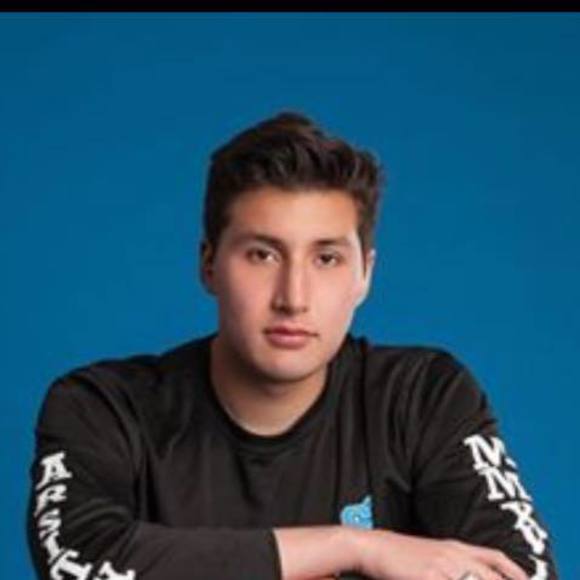 Meet your Posher, Collin - Picture 1 of 1